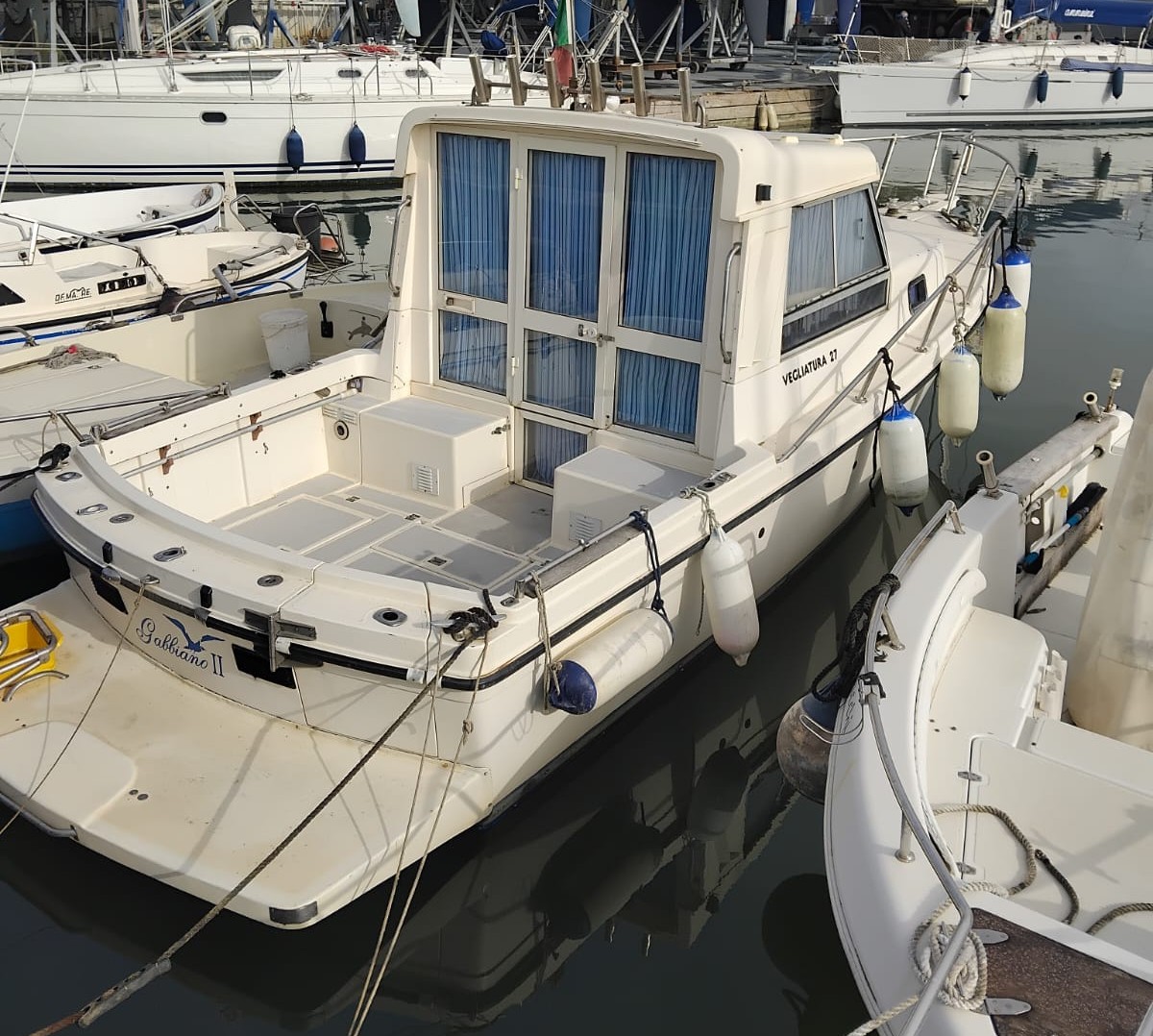 VEGLIATURA 27 + 2 x 100 hp YANMAR<br><a href=dettaglio.aspx?Id=12 >VAI ALLA SCHEDA</a>